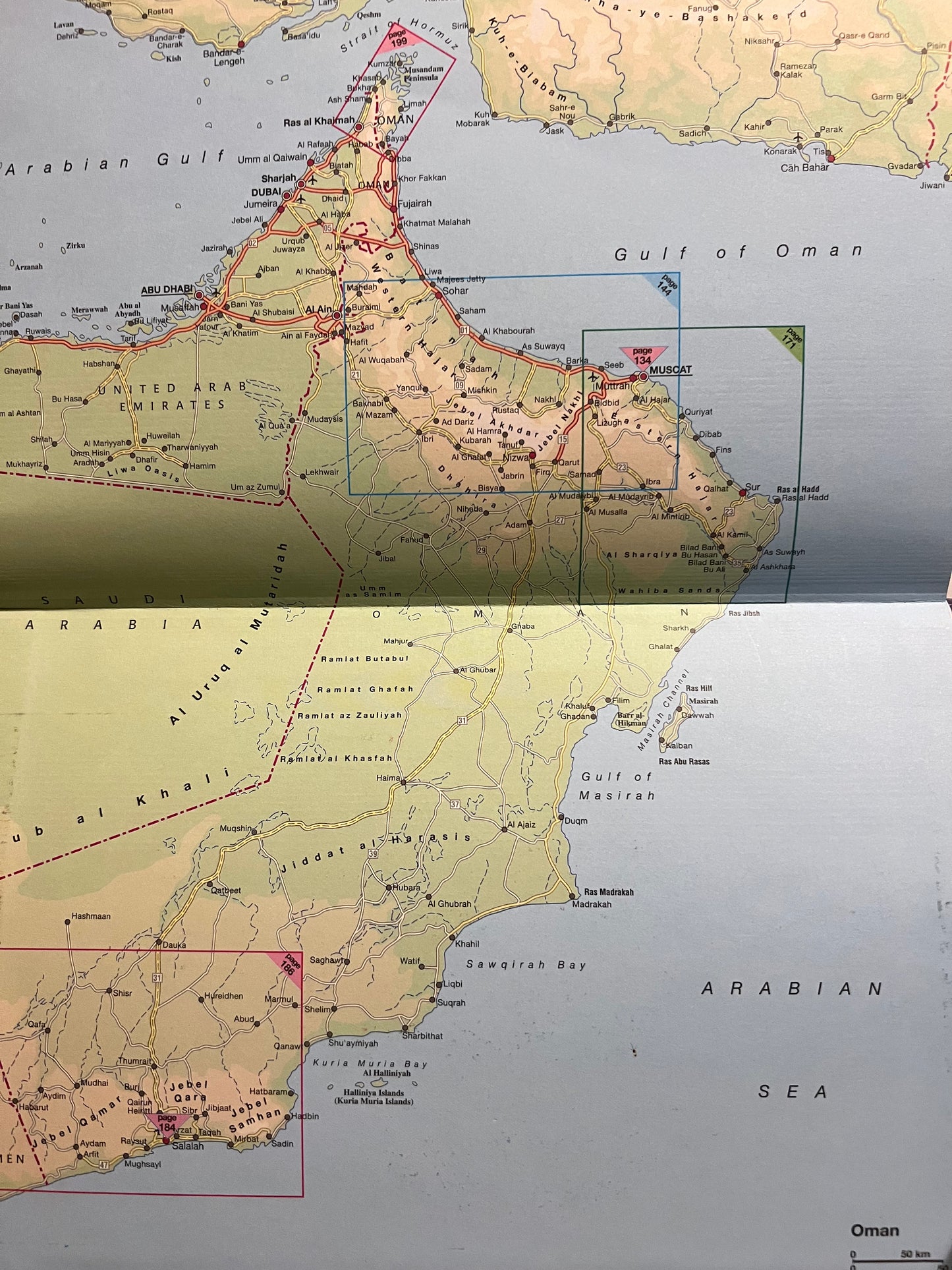 ⁨ OMAN & THE UAE : Insight Guides